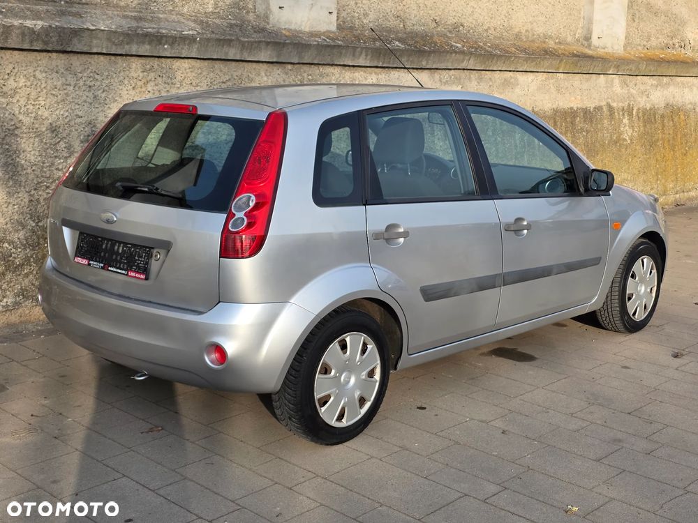 Ford Fiesta 1.3 - 6