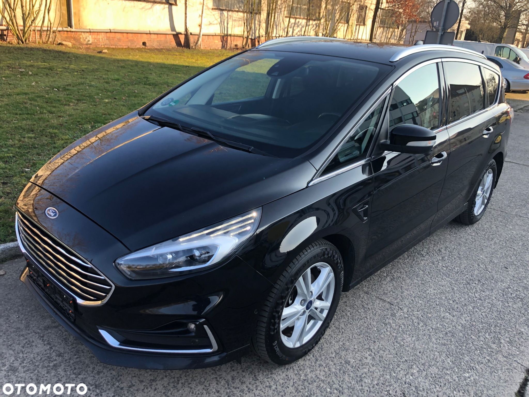 Ford S-Max 2.0 EcoBlue Titanium - 3