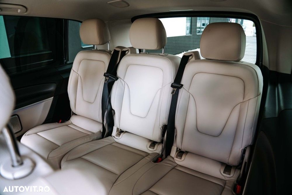 Mercedes-Benz V - 16