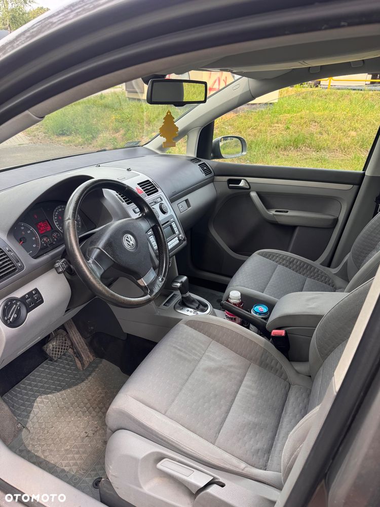 Volkswagen Touran 1.4 TSI Highline DSG - 15