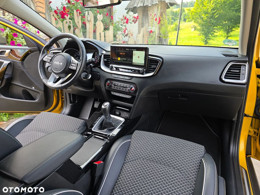 Kia XCeed 1.5 T-GDI OPF JBL Sound Edition - 13
