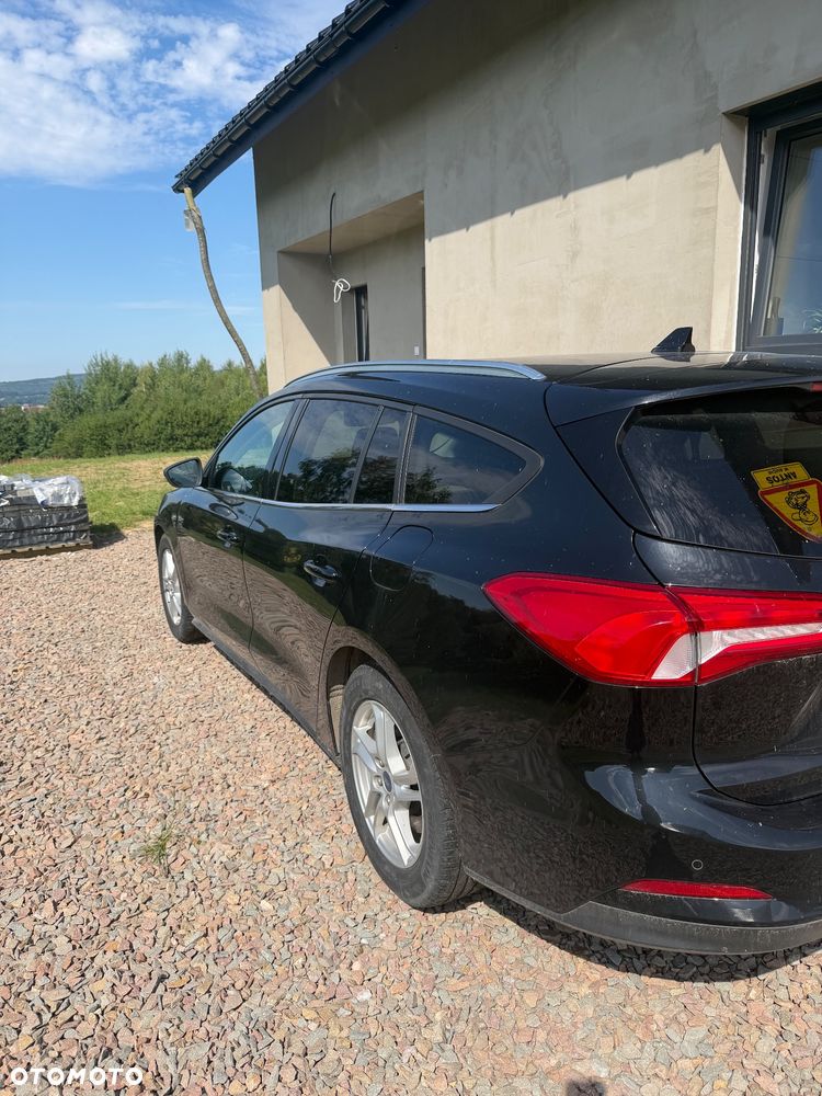 Ford Focus 1.0 EcoBoost Active - 3