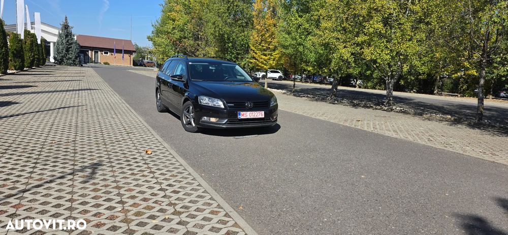 Volkswagen Passat - 12