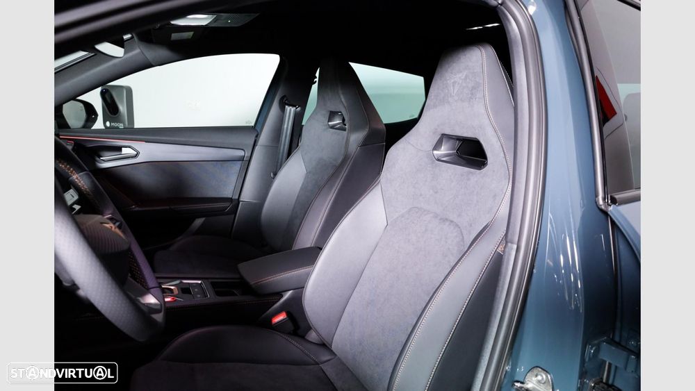 Cupra Formentor 1.5 e-Hybrid DSG - 13