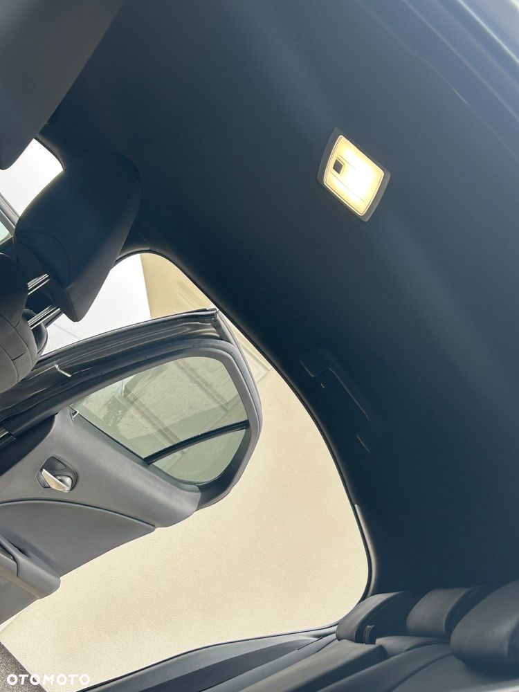 Lexus UX 250h F Sport 2WD - 17