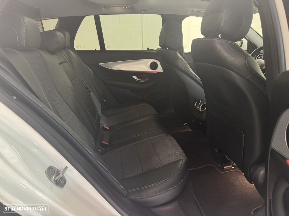 Mercedes-Benz E 220 d 4-Matic All Terrain Avantgarde + — fotografia 33