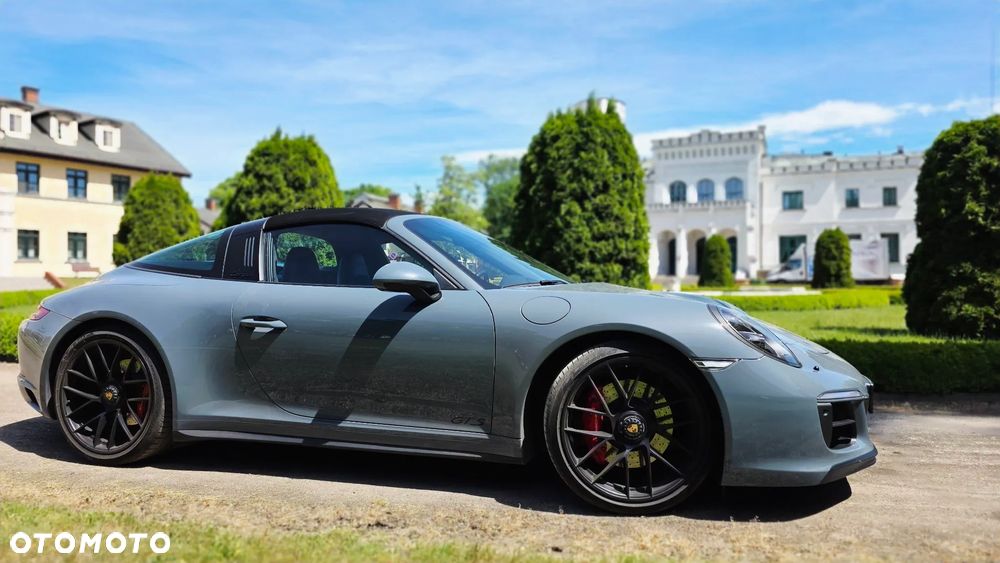 Porsche 911 Targa 4 GTS PDK - 2