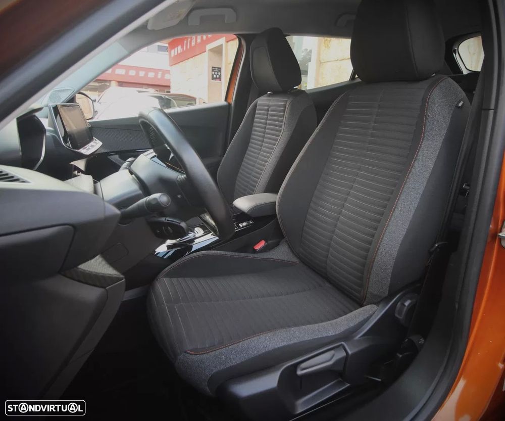 Peugeot e-2008 Active - 13