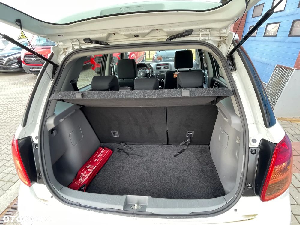 Suzuki SX4 1.6 VVT Streetline 4x2 Club - 22