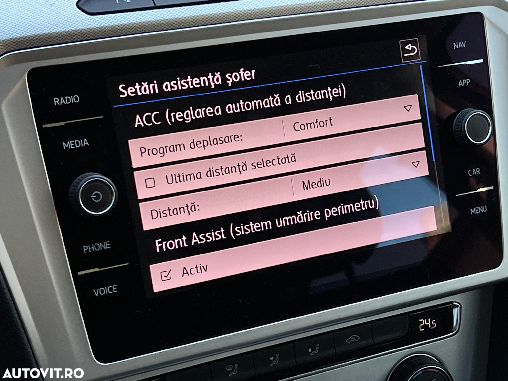 Volkswagen Passat - 33