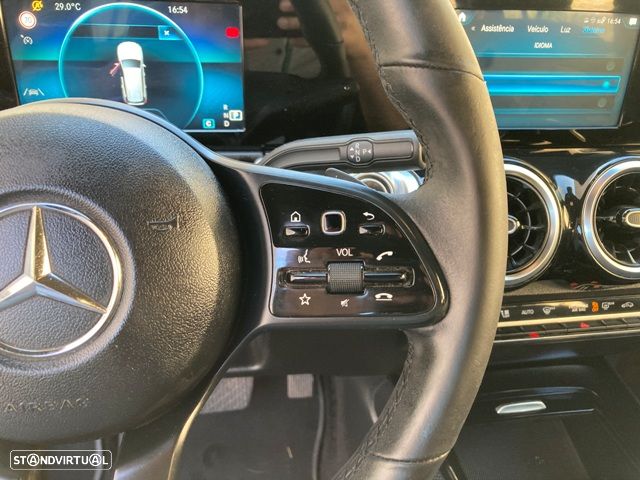 Mercedes-Benz GLB 220 d 4Matic 8G-DCT - 15