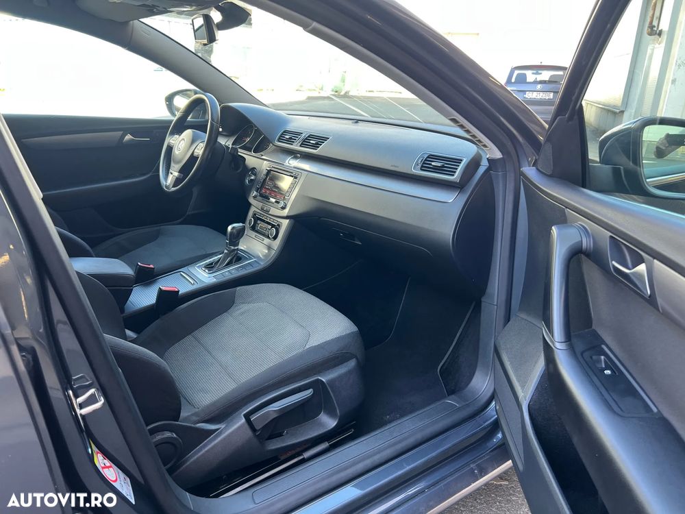 VOLKSWAGEN Passat 2011 — imagine 12