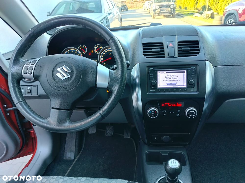 Suzuki SX4 1.6 VVT 4x2 Style - 17