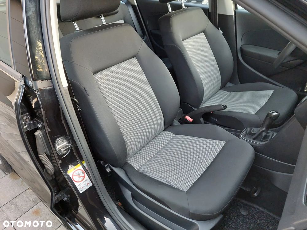 Volkswagen Polo - 25