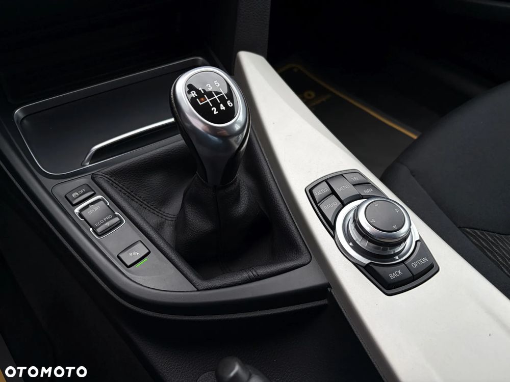 BMW 3GT 320d Advantage sport - 30