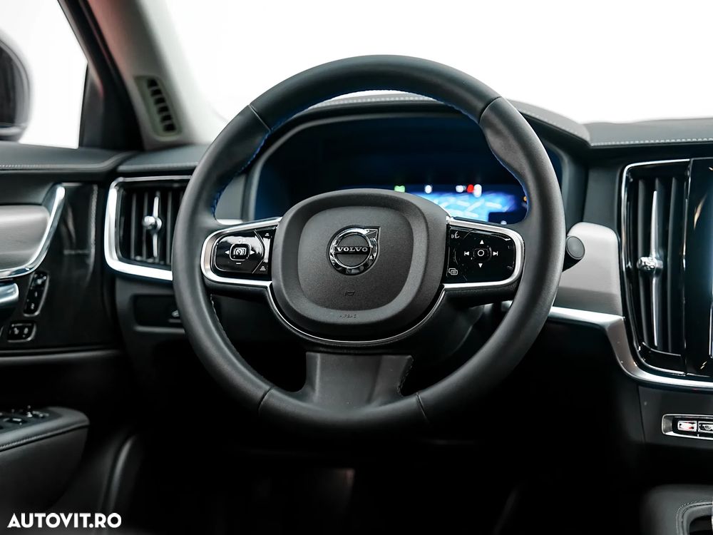 Volvo S90 B4 MHEV AT Plus Bright - 18