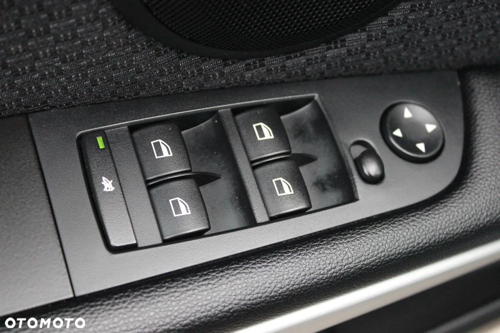 BMW Seria 3 318i Edition Lifestyle - 39
