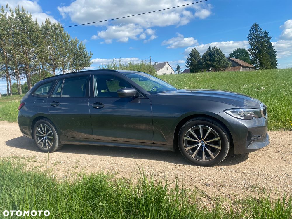 BMW Seria 3 318i - 8