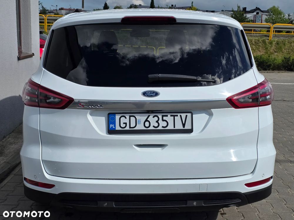 Ford S-Max 2.0 TDCi Titanium PowerShift - 6