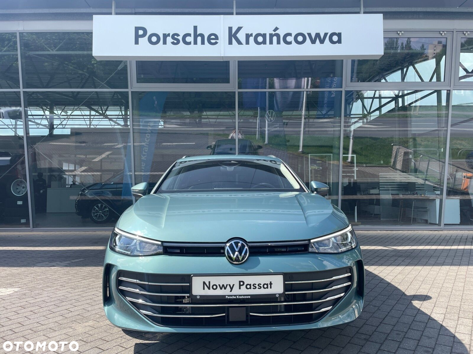 Volkswagen Passat - 2
