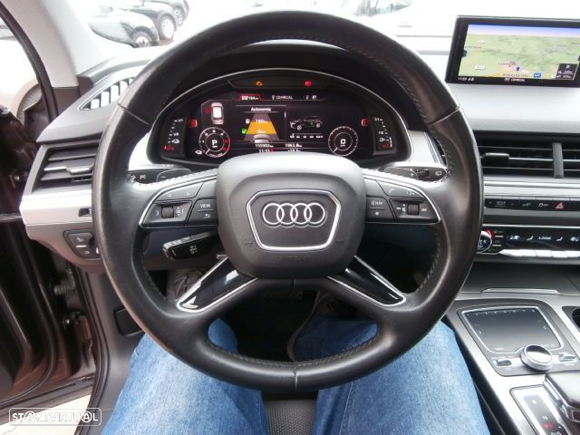 Audi Q7 3.0 TDi E-tron quattro Tiptronic - 33