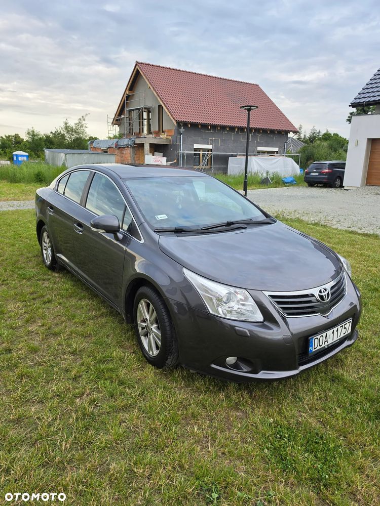 Toyota Avensis 2.0 D-4D Sol - 8