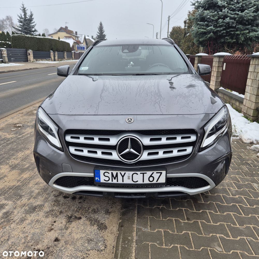 Mercedes-Benz GLA 200 7G-DCT Style - 1