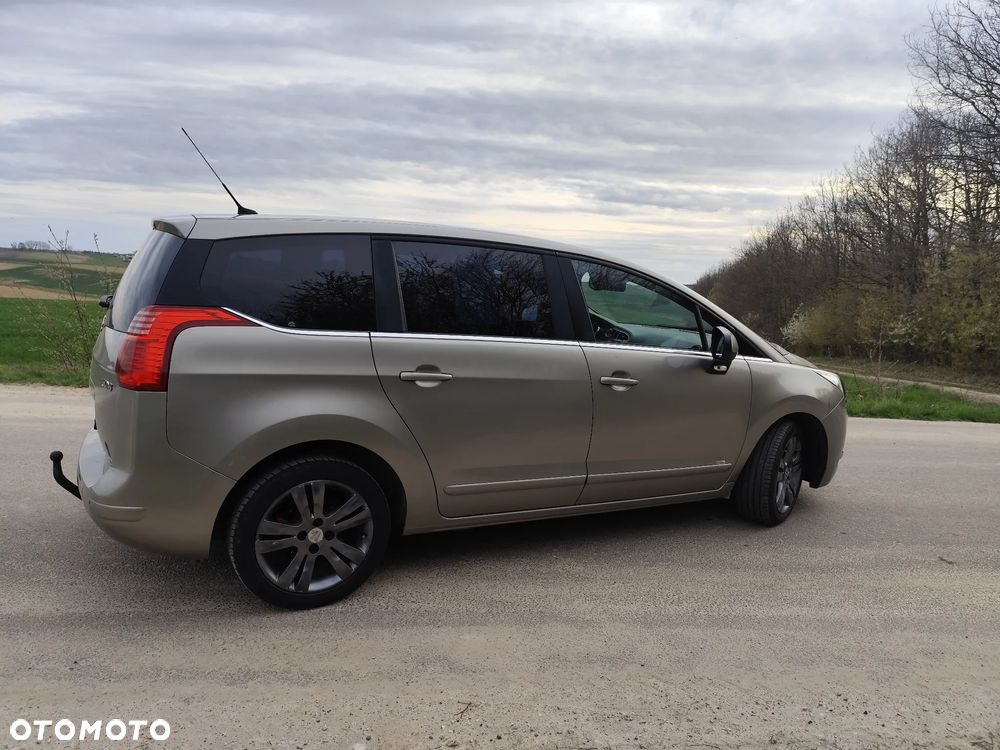 Peugeot 5008 - 4