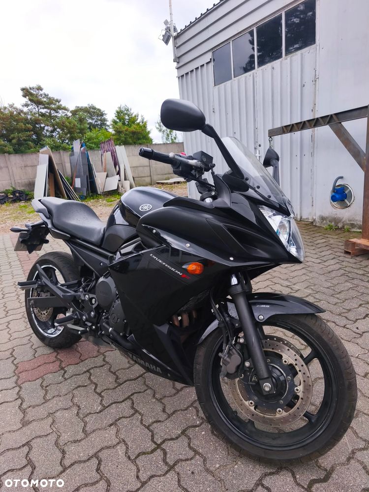 Yamaha XJ - 2