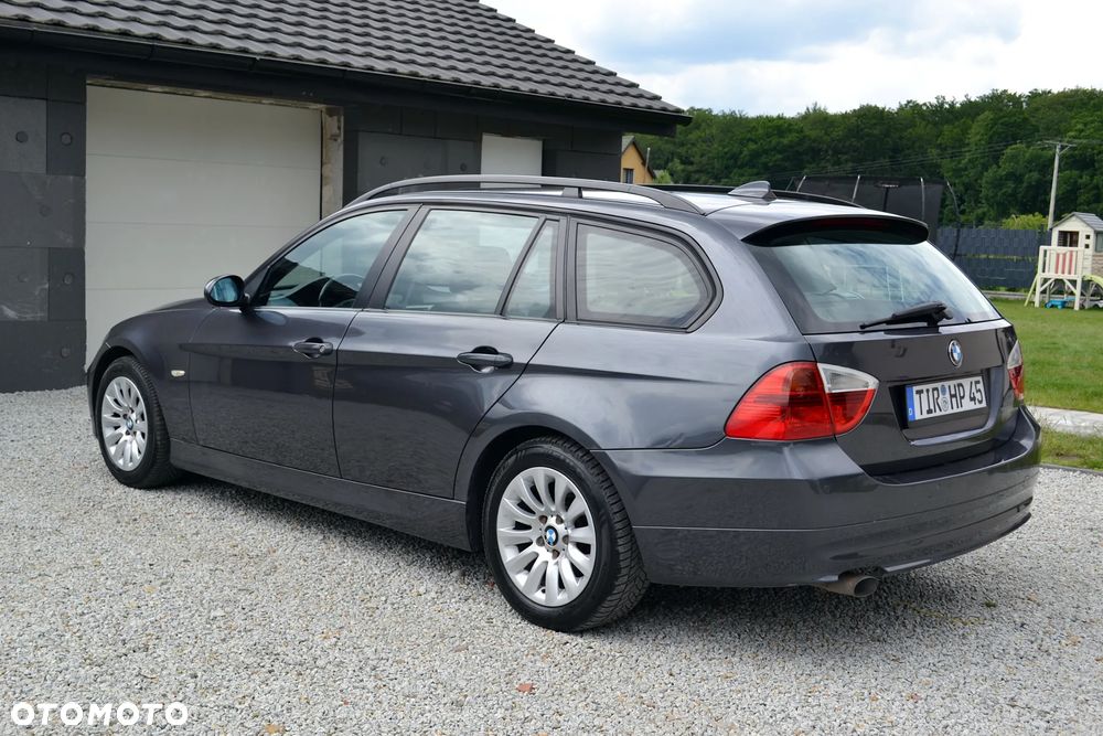 BMW Seria 3 320d DPF - 6
