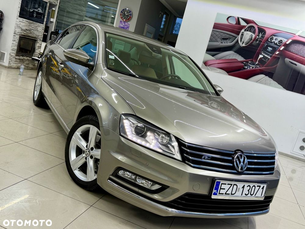 Volkswagen Passat 1.4 TSI R-Line Edition Plus - 39