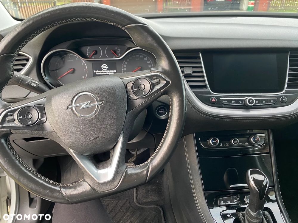 Opel Grandland X 1.2 T Ultimate S&S - 8