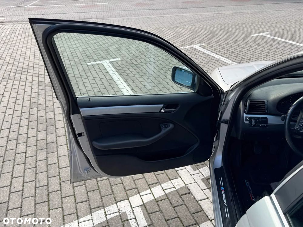 BMW Seria 3 320i Edition Lifestyle - 13