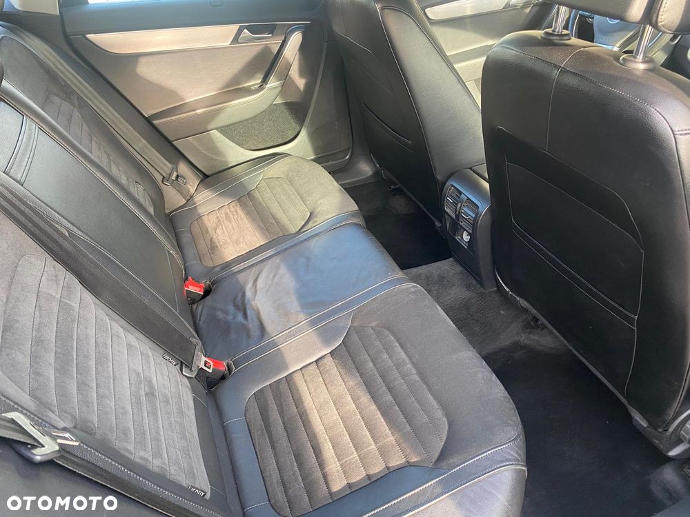Volkswagen Passat 2.0 TDI Comfortline DSG - 9