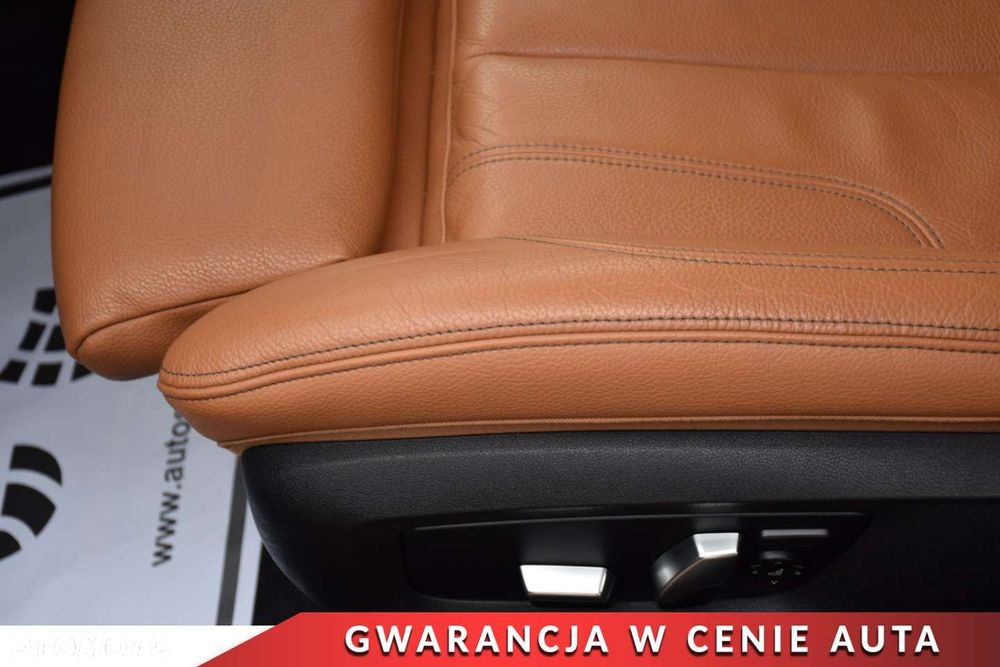 BMW Seria 5 520d xDrive Luxury Line sport - 14