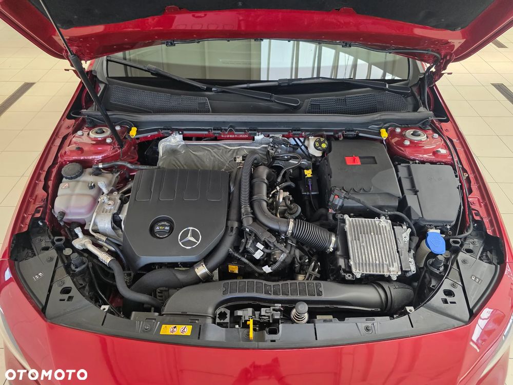 Mercedes-Benz Klasa A 180 7G-DCT AMG Line - 29