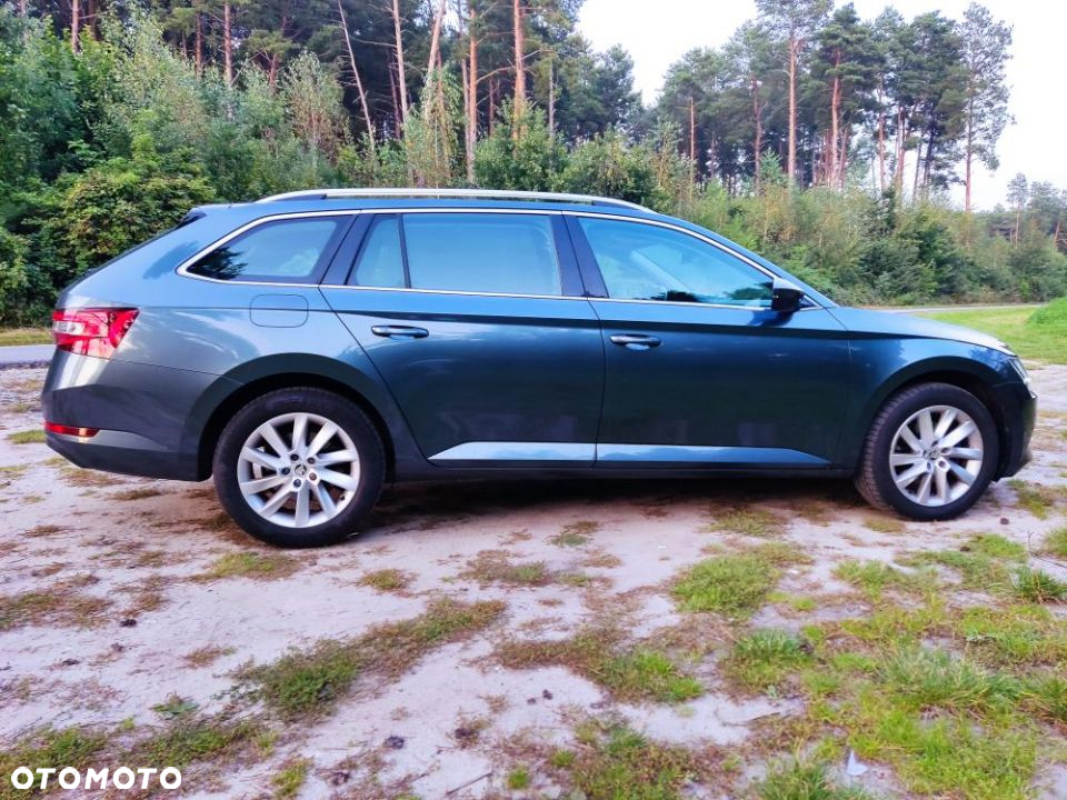 Skoda Superb 2.0 TDI 4x4 Style DSG - 10