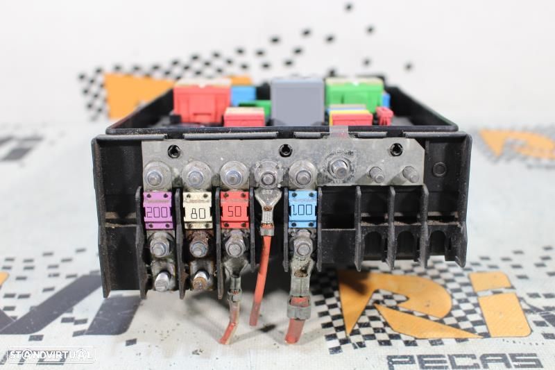 Caixa De Fusíveis Seat Leon (1P1)  3C0937049aj / 28107526 / 3C0 937 04 - 4