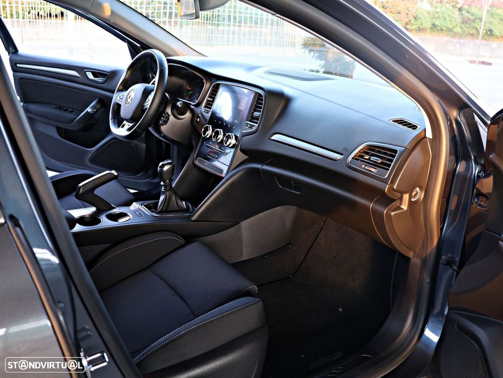 Renault Mégane Sport Tourer 1.5 Blue dCi Equilibre - 18