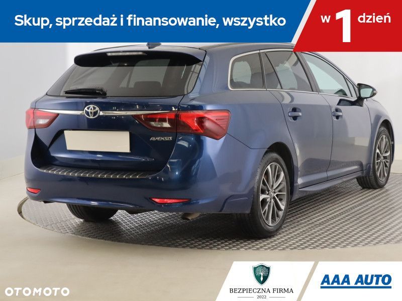 Toyota Avensis - 7