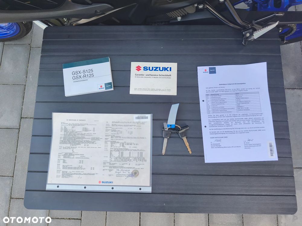 Suzuki GSX - 25