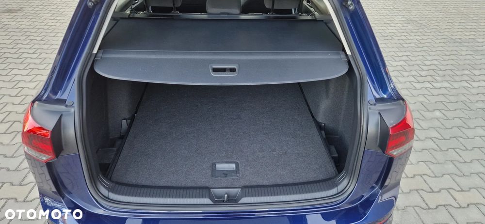 Volkswagen Golf 2.0 TDI SCR DSG Life - 23