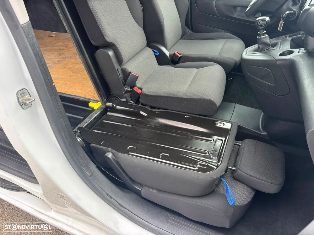 Opel Combo Cargo 3 LUG - LONGA - AC - IVA DEDUTÍVEL - 11