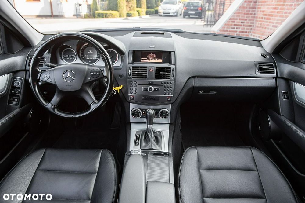 Mercedes-Benz Klasa C 350 CDI DPF 7G-TRONIC BlueEFFICIENCY Avantgarde - 5