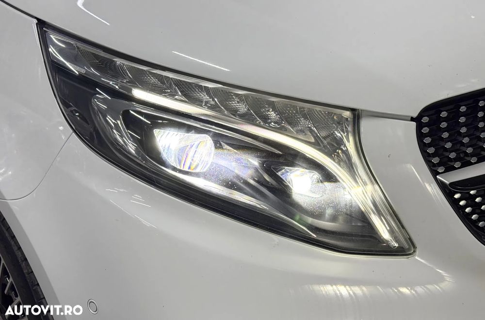 Mercedes-Benz V 300 d Extralang 4Matic 9G-TRONIC Special Edition Avantgarde - 36