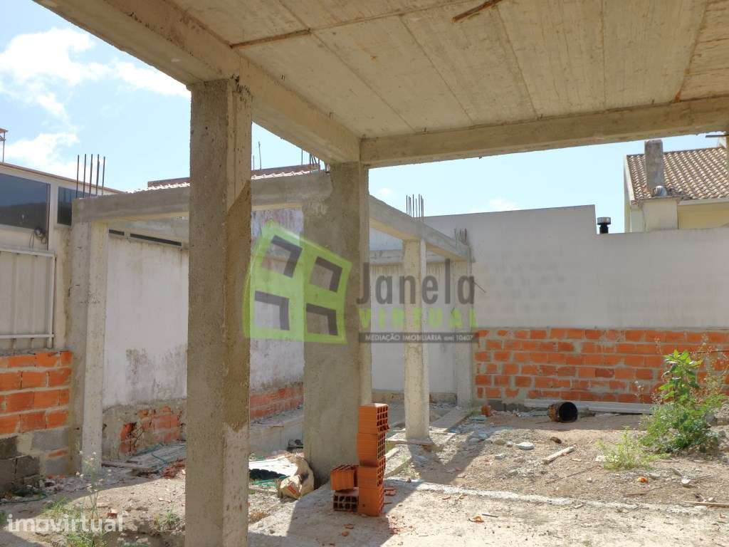 Moradia Geminada T3 em Construção | Fernão Ferro - Grande imagem: 4/22