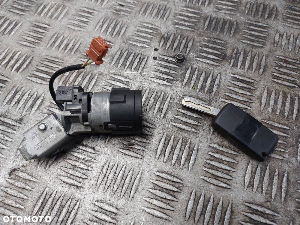 STACYJKA Z KLUCZYKIEM PEUGEOT 207 I - 2