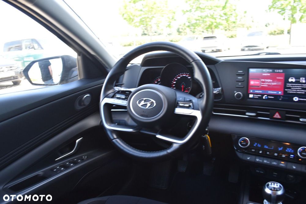Hyundai Elantra 1.6 Smart - 10