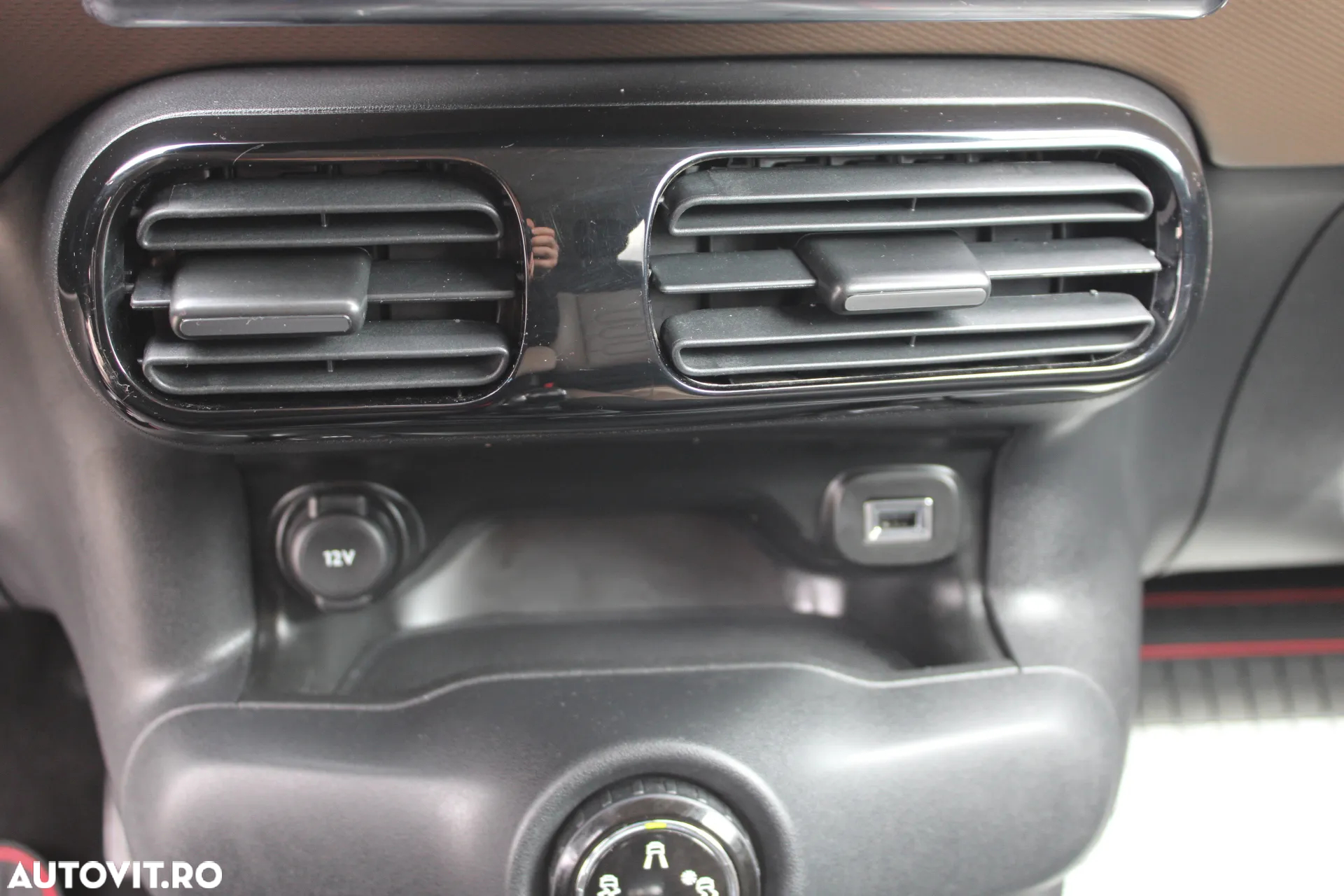 Citroën C4 Cactus 1.6 BlueHDi S&S BVM Shine - 24