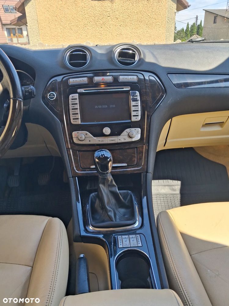 Ford Mondeo 2.0 Ghia - 6